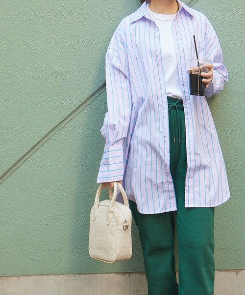 forksy.(フォルクシー)の「【forksy.】スクエアボストンショルダーバッグ(ショルダーバッグ・レディース・ブラック/ダークブラウン/パープル/ブラウン/ホワイト系その他/ブラック系その他/グリーン系その他・FREE)」の2枚目の写真