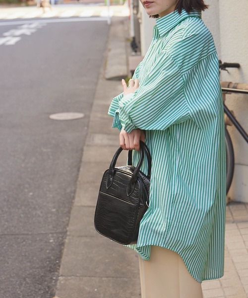 forksy.(フォルクシー)の「【forksy.】スクエアボストンショルダーバッグ(ショルダーバッグ・レディース・ブラック/ダークブラウン/パープル/ブラウン/ホワイト系その他/ブラック系その他/グリーン系その他・FREE)」の4枚目の写真