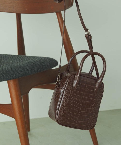 forksy.(フォルクシー)の「【forksy.】スクエアボストンショルダーバッグ(ショルダーバッグ・レディース・ブラック/ダークブラウン/パープル/ブラウン/ホワイト系その他/ブラック系その他/グリーン系その他・FREE)」の6枚目の写真