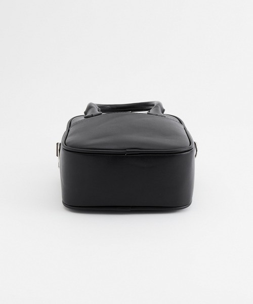 forksy.(フォルクシー)の「【forksy.】スクエアボストンショルダーバッグ(ショルダーバッグ・レディース・ブラック/ダークブラウン/パープル/ブラウン/ホワイト系その他/ブラック系その他/グリーン系その他・FREE)」の16枚目の写真