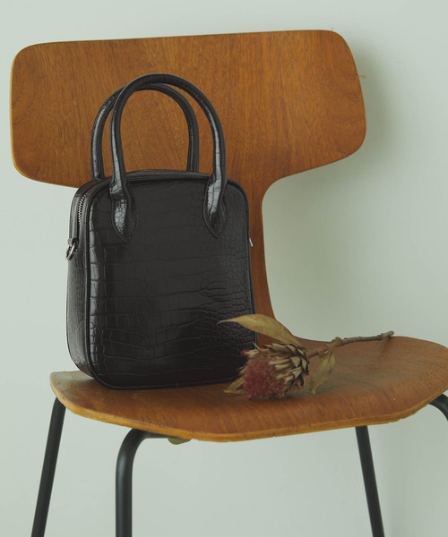 forksy.(フォルクシー)の「【forksy.】スクエアボストンショルダーバッグ(ショルダーバッグ・レディース・ブラック/ダークブラウン/パープル/ブラウン/ホワイト系その他/ブラック系その他/グリーン系その他・FREE)」の20枚目の写真