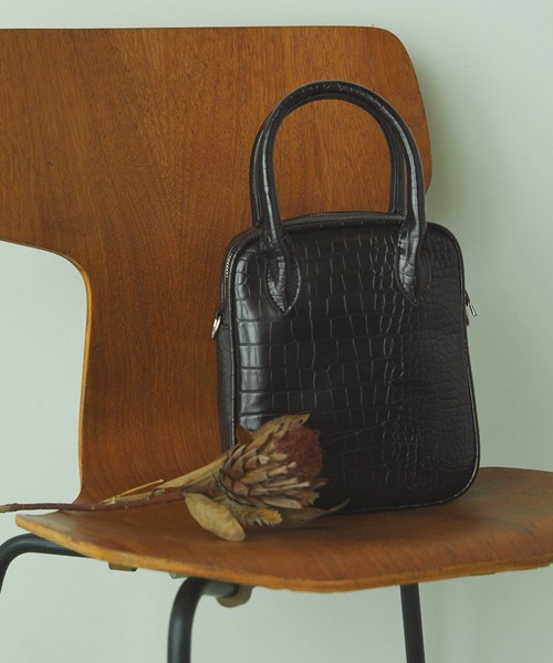 forksy.(フォルクシー)の「【forksy.】スクエアボストンショルダーバッグ(ショルダーバッグ・レディース・ブラック/ダークブラウン/パープル/ブラウン/ホワイト系その他/ブラック系その他/グリーン系その他・FREE)」の19枚目の写真