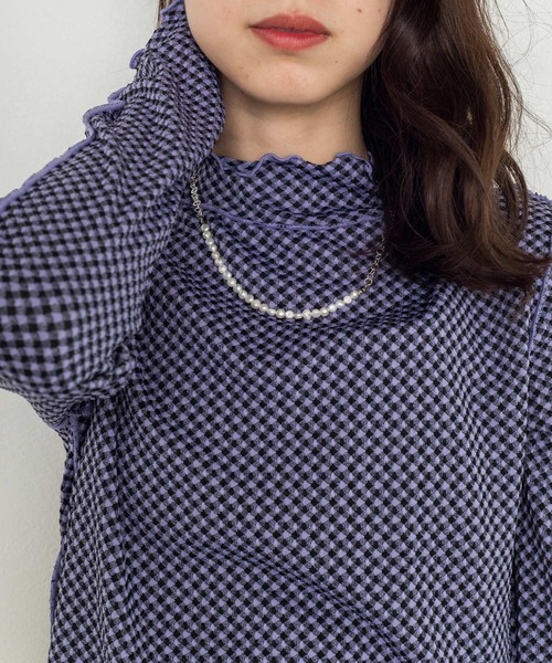 w closet（ダブルクローゼット）の「チェック柄ジャガードハイネック（Tシャツ/カットソー・レディース・パープル/オフホワイト/ブラウン系その他・FREE）」の3枚目の写真