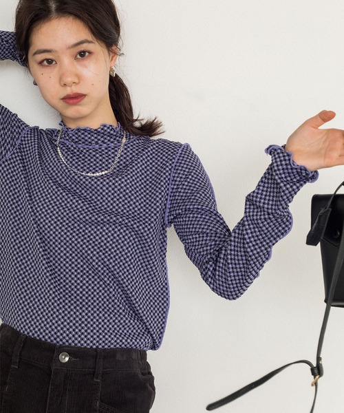 w closet（ダブルクローゼット）の「チェック柄ジャガードハイネック（Tシャツ/カットソー・レディース・パープル/オフホワイト/ブラウン系その他・FREE）」の8枚目の写真