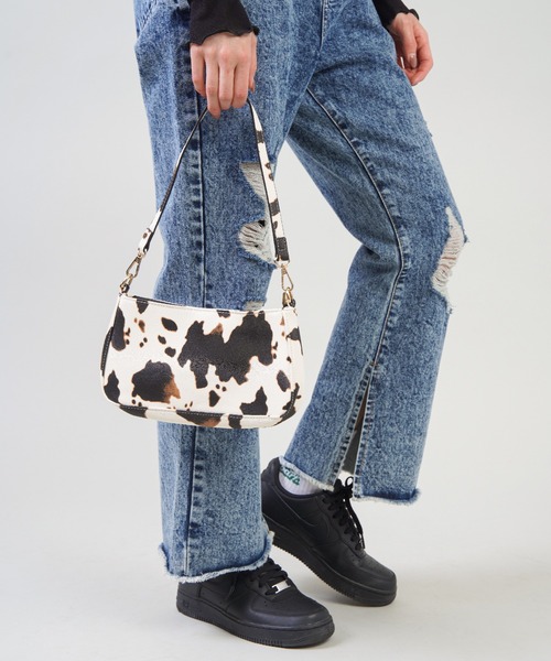 SPINNS（スピンズ）の「【2WAY仕様】アニマル総柄 ハンドバッグ（ハンドバッグ・レディース・ゼブラ/アニマル・ONESIZE）」の10枚目の写真