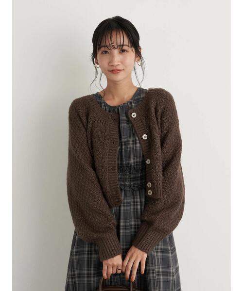 earth music&ecology（アースミュージックアンドエコロジー）の「ふんわりクルーネックニットカーディガン ＊（カーディガン/ボレロ・レディース・ホワイト系その他2/グリーン/ブラウン・FREE）」の7枚目の写真