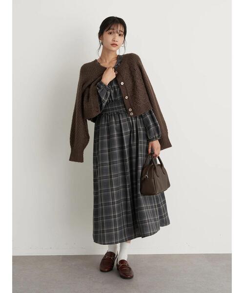 earth music&ecology（アースミュージックアンドエコロジー）の「ふんわりクルーネックニットカーディガン ＊（カーディガン/ボレロ・レディース・ホワイト系その他2/グリーン/ブラウン・FREE）」の12枚目の写真