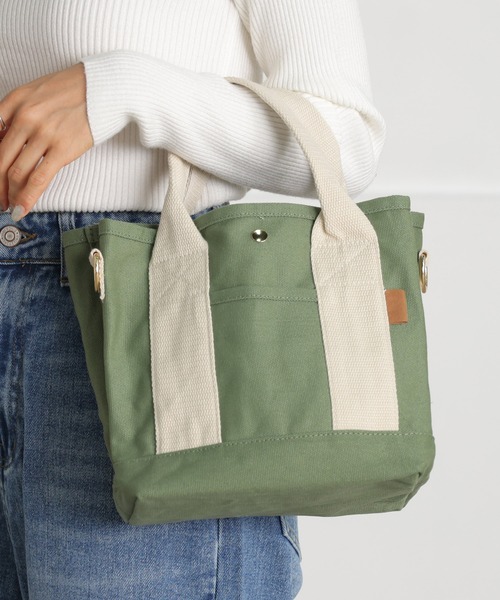 ALTROSE（アルトローズ）の「2WAYミニトート [ルーム]（トートバッグ・レディース・アイボリー/グレー/ゼブラ/ブラック/レオパード/カーキ/ホワイト×ブルー/アニマル/ホワイト×ブラック/ブラウン/グリーン/ベージュ×ブラック/ブラック×グレー/その他/ホワイト×カーキブラウン/ブラック×ホワイト・FREE）」の4枚目の写真