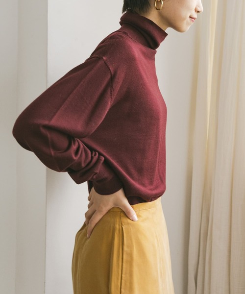 URBAN RESEARCH（アーバンリサーチ）の「カシミヤウールタートルニット（ニット/セーター・レディース・ブラック/パープル/オフホワイト/グリーン系その他・FREE）」の15枚目の写真