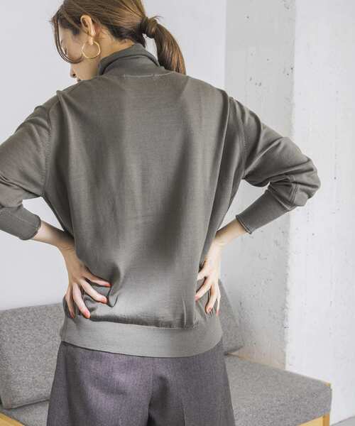 URBAN RESEARCH（アーバンリサーチ）の「カシミヤウールタートルニット（ニット/セーター・レディース・ブラック/パープル/オフホワイト/グリーン系その他・FREE）」の8枚目の写真