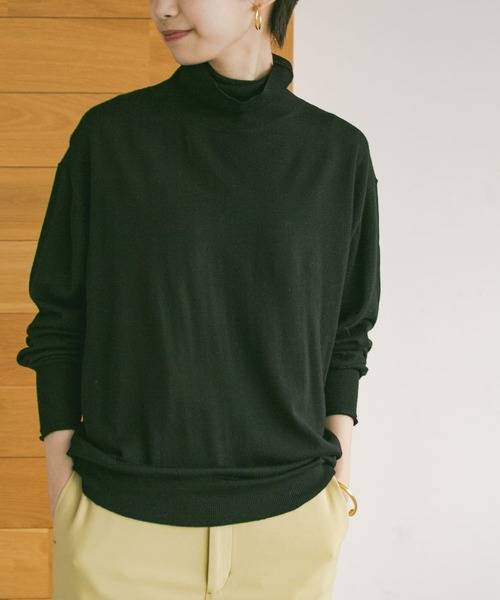 URBAN RESEARCH（アーバンリサーチ）の「カシミヤウールタートルニット（ニット/セーター・レディース・ブラック/パープル/オフホワイト/グリーン系その他・FREE）」の22枚目の写真