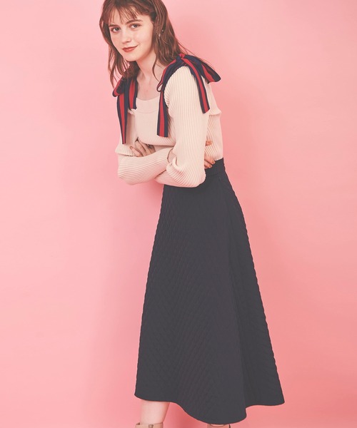 31 Sons de mode（トランテアン　ソン　ドゥ　モード）の「肩リボンニットプルオーバー（ニット/セーター・レディース・ブラック/グリーン/オフホワイト・36）」の13枚目の写真