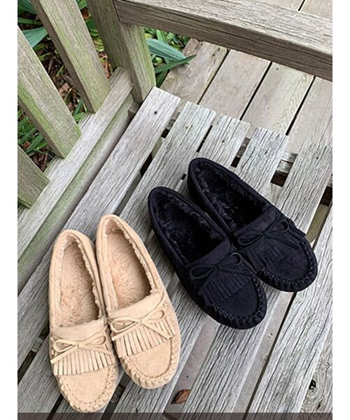 To the sea(トゥーザシー)の「スウェードフリンジモカシン(モカシン/デッキシューズ・レディース・ブラック/キャメル・SMALL/MEDIUM/LARGE)」の4枚目の写真