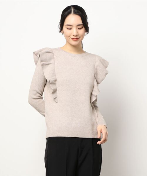 Te chichi（テチチ）の「ショルダーフリルニット（ニット/セーター・レディース・ブラック/ベージュ/グレー・ﾌﾘ-）」の7枚目の写真