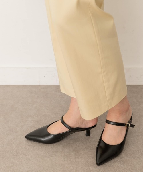 RODE SKO(ロデスコ)の「5.5センチポインテッドストラップミュール(パンプス・レディース・ブラック/ブラウン・38/36/37)」の12枚目の写真