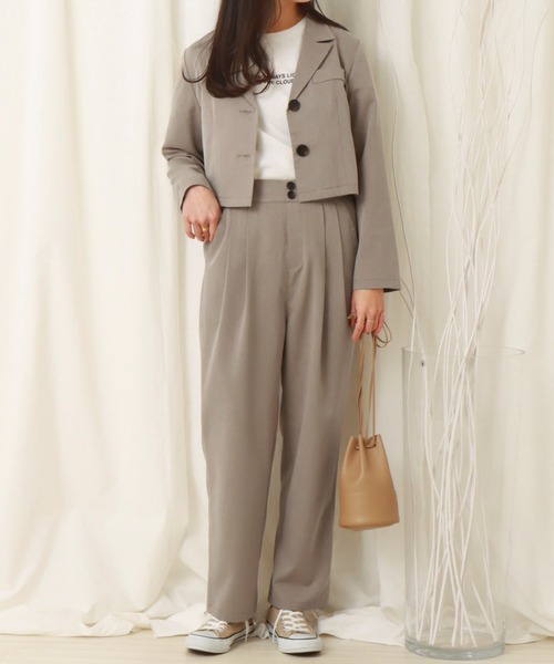 libelle more（リベル モア）の「ショート丈ジャケットセットアップ（セットアップ・レディース・ミント/ブラック/モカ/ベージュ・M/L）」の2枚目の写真