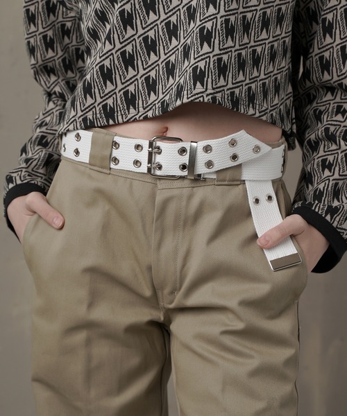SPINNS(スピンズ)の「フェイクレザー2ホールハトメベルト(ベルト・レディース・ホワイト/ブラック/パープル/グレー/カモフラージュ/ベージュ/カーキ・ONESIZE)」の8枚目の写真