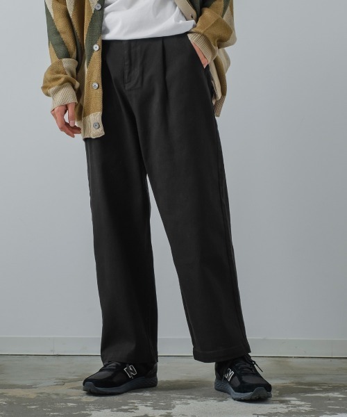improves(インプローブス)の「【improves】カツラギ バルーンシルエット ワイド バギーパンツ(チノパンツ・メンズ・ブラック/オフホワイト/グレイッシュベージュ・MEDIUM/LARGE)」の4枚目の写真