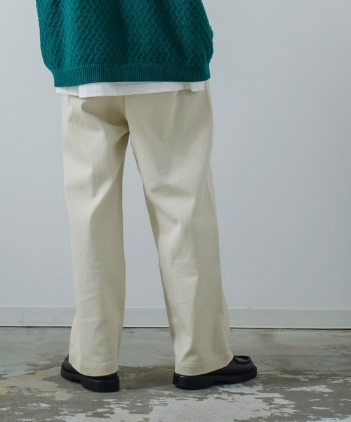 improves(インプローブス)の「【improves】カツラギ バルーンシルエット ワイド バギーパンツ(チノパンツ・メンズ・ブラック/オフホワイト/グレイッシュベージュ・MEDIUM/LARGE)」の11枚目の写真