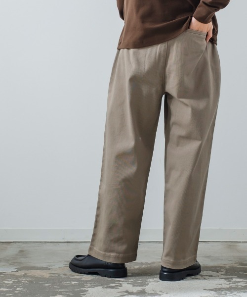 improves(インプローブス)の「【improves】カツラギ バルーンシルエット ワイド バギーパンツ(チノパンツ・メンズ・ブラック/オフホワイト/グレイッシュベージュ・MEDIUM/LARGE)」の19枚目の写真