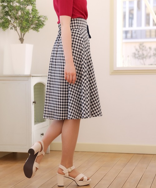 ASTORIA ODIER(アストリアオディール)の「ギンガムスピンドルフレアスカート(スカート・レディース・ネイビー/イエロー・SMALL/MEDIUM/X-SMALL)」の12枚目の写真