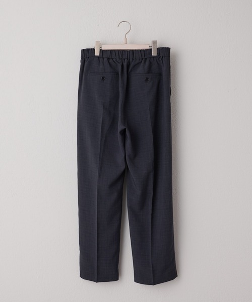 COLONY 2139（コロニートゥーワンスリーナイン）の「テックリネンフロントタックワイドトラウザーパンツ（スラックス・メンズ・グレー/ネイビー・MEDIUM/LARGE）」の6枚目の写真