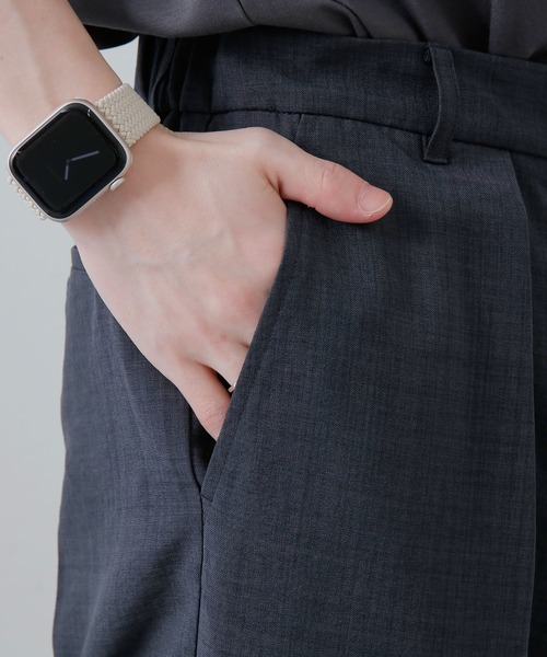 COLONY 2139（コロニートゥーワンスリーナイン）の「テックリネンフロントタックワイドトラウザーパンツ（スラックス・メンズ・グレー/ネイビー・MEDIUM/LARGE）」の10枚目の写真