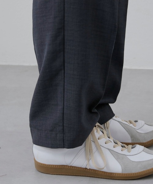 COLONY 2139（コロニートゥーワンスリーナイン）の「テックリネンフロントタックワイドトラウザーパンツ（スラックス・メンズ・グレー/ネイビー・MEDIUM/LARGE）」の8枚目の写真