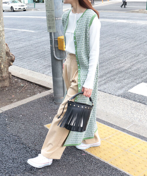 fredy emue(フレディエミュ)の「レトロ柄ジャガードロングジレ(ベスト・レディース・グリーン系その他4/ベージュ系その他4・38)」の6枚目の写真