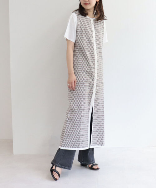 fredy emue(フレディエミュ)の「レトロ柄ジャガードロングジレ(ベスト・レディース・グリーン系その他4/ベージュ系その他4・38)」の18枚目の写真