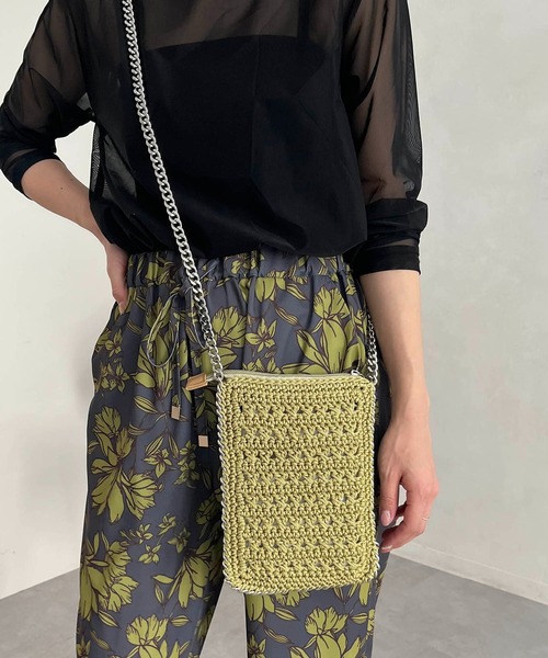 CAPRICIEUX LE'MAGE（カプリシューレマージュ）の「チェーントリム編みショルダーバッグ（ショルダーバッグ・レディース・ブラック/ベージュ/グリーン・FREE）」の12枚目の写真