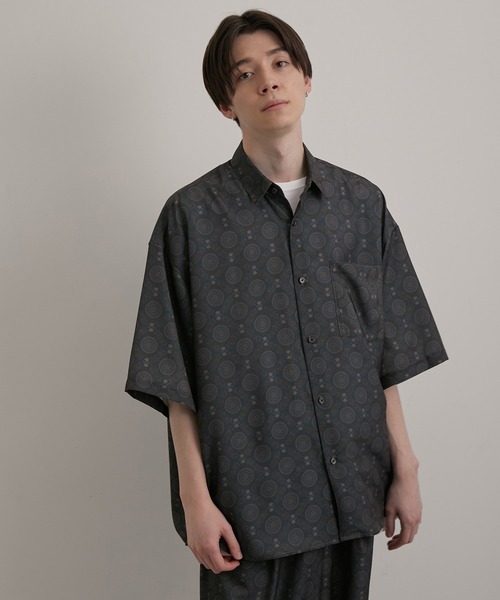 JUNRED（ジュンレッド）の「ヴィンテージアラベスクプリントルーズシャツ（シャツ/ブラウス・メンズ・グリーン/ブラック系その他・L/S/M）」の3枚目の写真