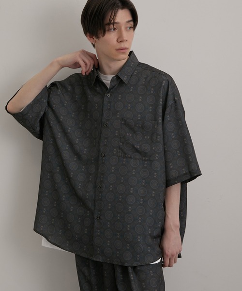JUNRED（ジュンレッド）の「ヴィンテージアラベスクプリントルーズシャツ（シャツ/ブラウス・メンズ・グリーン/ブラック系その他・L/S/M）」の4枚目の写真