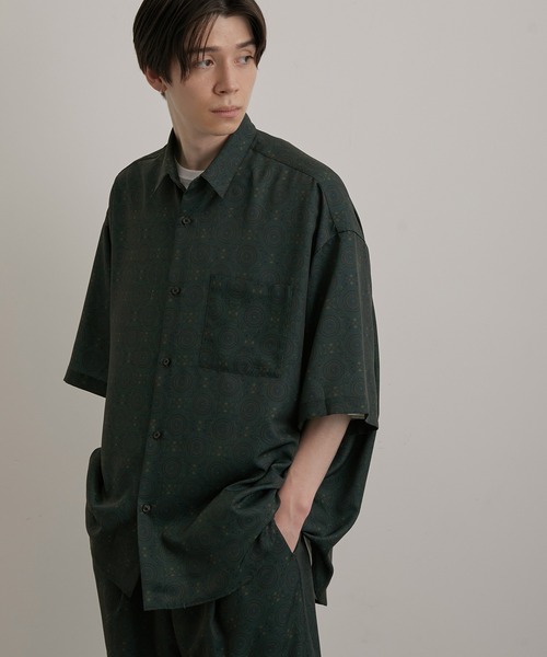 JUNRED（ジュンレッド）の「ヴィンテージアラベスクプリントルーズシャツ（シャツ/ブラウス・メンズ・グリーン/ブラック系その他・L/S/M）」の6枚目の写真