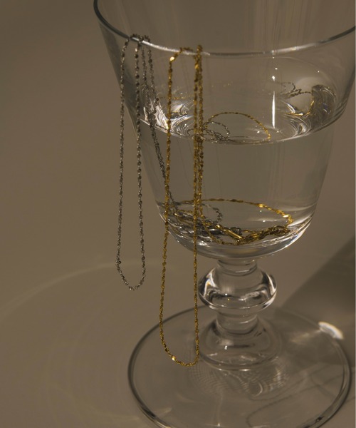 muku(ムク)の「金属アレルギー対応 グリッターネックレス/サージカルステンレス/316L(ネックレス・レディース・シルバー/ゴールド/シャンパン・52/39/45)」の14枚目の写真