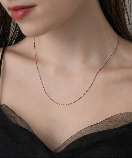 muku(ムク)の「金属アレルギー対応 グリッターネックレス/サージカルステンレス/316L(ネックレス・レディース・シルバー/ゴールド/シャンパン・52/39/45)」の8枚目の写真