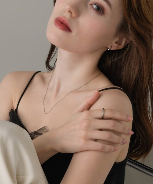 muku(ムク)の「金属アレルギー対応 グリッターネックレス/サージカルステンレス/316L(ネックレス・レディース・シルバー/ゴールド/シャンパン・52/39/45)」の6枚目の写真