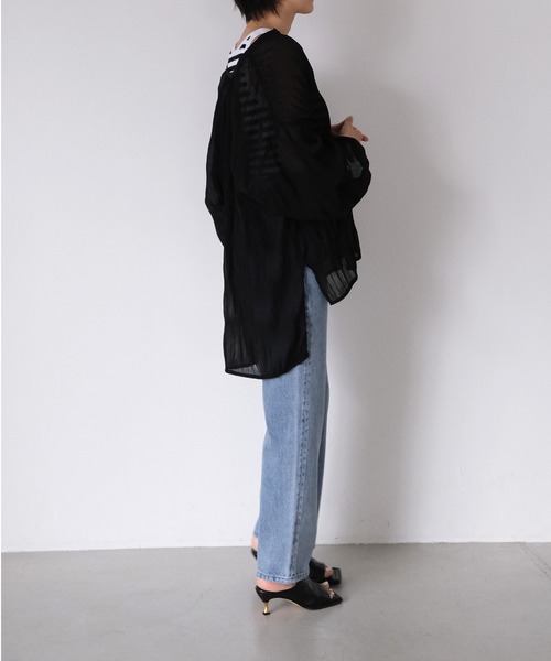 AKTE(アクテ)の「シアーロングブラウス(シャツ/ブラウス・レディース・ホワイト/ブラック・FREE)」の4枚目の写真