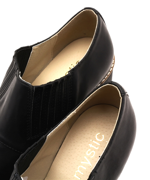 mystic（ミスティック）の「サイドゴアパンプス（パンプス・レディース・ホワイト/ブラック・37/36/38）」の3枚目の写真