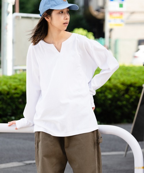 Blue Standard （ブルースタンダード）の「【Blue Standard/ブルースタンダード】ZEROSTAIN ゼロステイン 汗染みの目立ちにくいTシャツ UVカット 撥水性 汚れが付きにくい　キーネックロンT（Tシャツ/カットソー・メンズ・杢グレー/ホワイト/ダークブルー/ブラック/チャコールグレー・MEDIUM/X-LARGE/LARGE）」の2枚目の写真