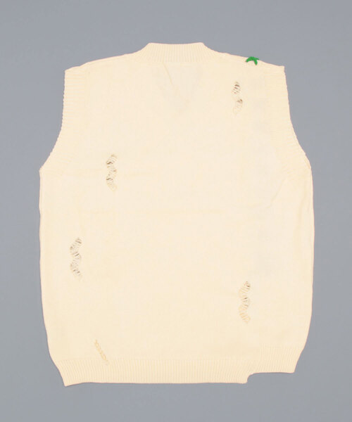 HOOK（フック）の「【HOOK】ダメージ加工Vネックニットベスト（ベスト・メンズ・ライトベージュ/ブラック・M/L/XL）」の3枚目の写真