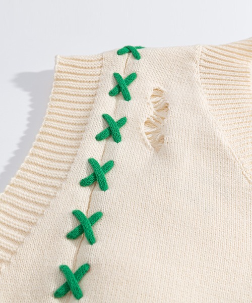 HOOK（フック）の「【HOOK】ダメージ加工Vネックニットベスト（ベスト・メンズ・ライトベージュ/ブラック・M/L/XL）」の8枚目の写真