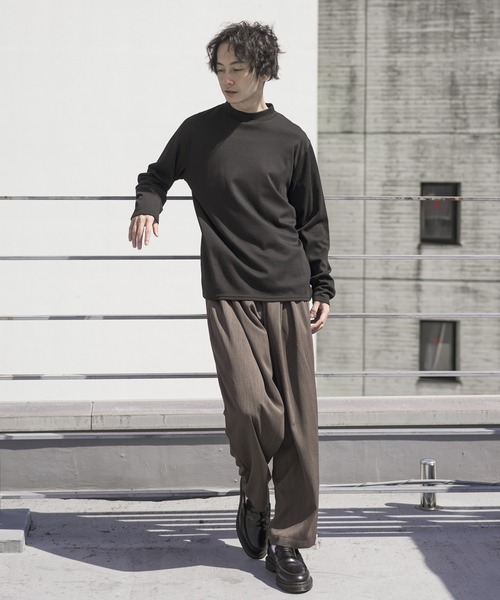 NAVY（ネイビー）の「無地スムースモックネックロングスリーブTシャツ（Tシャツ/カットソー・メンズ・ホワイト/チャコール/ブラウン/ブルー/ブラック・L/XL/S/M）」の21枚目の写真