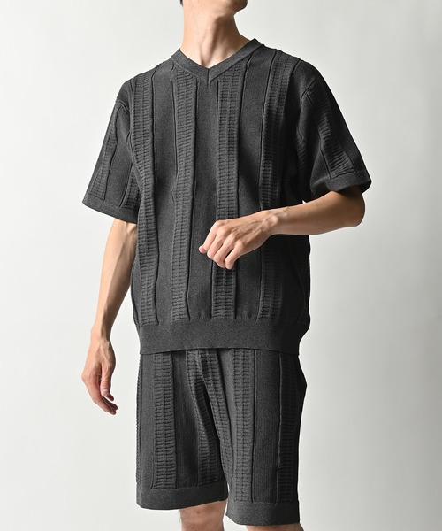 MMMM(エムエムエムエム)の「MMMM/ポリエステルエアリーVネックニットTシャツ(Tシャツ/カットソー・メンズ・チャコールグレー/ベージュ/ブルー・LARGE/X-LARGE/MEDIUM)」の12枚目の写真
