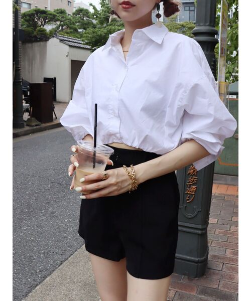 EVRIS（エヴリス）の「ピンタックショートパンツ（その他パンツ・レディース・ブラック/ブラウン・SMALL/MEDIUM）」の5枚目の写真