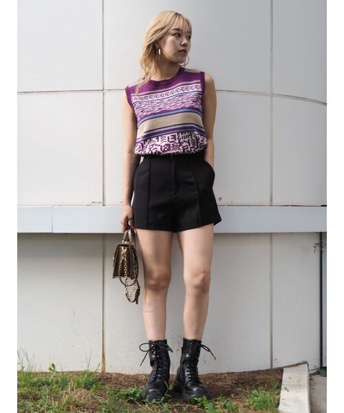 EVRIS（エヴリス）の「ピンタックショートパンツ（その他パンツ・レディース・ブラック/ブラウン・SMALL/MEDIUM）」の13枚目の写真