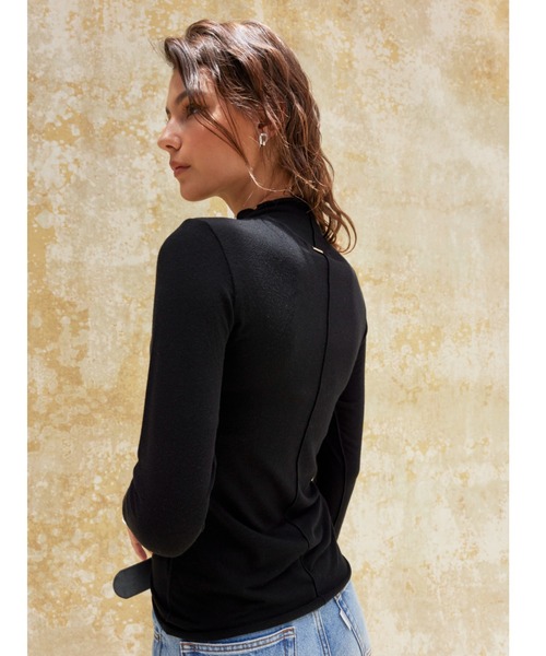 ALEXIA STAM（アリシアスタン）の「Basic Sheer High Neck Long Sleeve Top/ベーシックシアーハイネックロングスリーブトップ（Tシャツ/カットソー・レディース・ホワイト/ブラック/グレイッシュベージュ・FREE）」の20枚目の写真