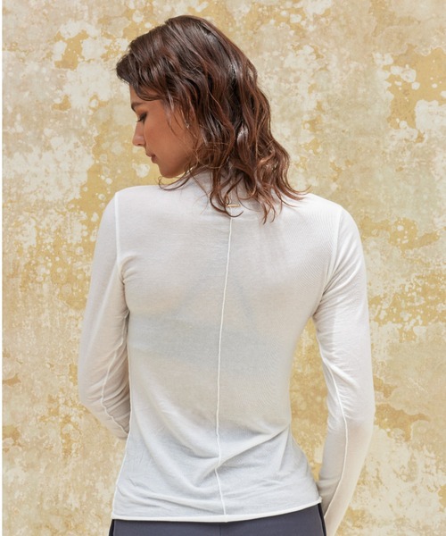 ALEXIA STAM（アリシアスタン）の「Basic Sheer High Neck Long Sleeve Top/ベーシックシアーハイネックロングスリーブトップ（Tシャツ/カットソー・レディース・ホワイト/ブラック/グレイッシュベージュ・FREE）」の10枚目の写真