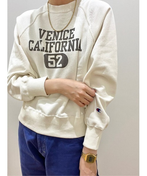 Champion（チャンピオン）の「【Champion】カレッジプリントクルースウェット（スウェット・レディース・レッド/グリーン/ホワイト・M/L）」の2枚目の写真