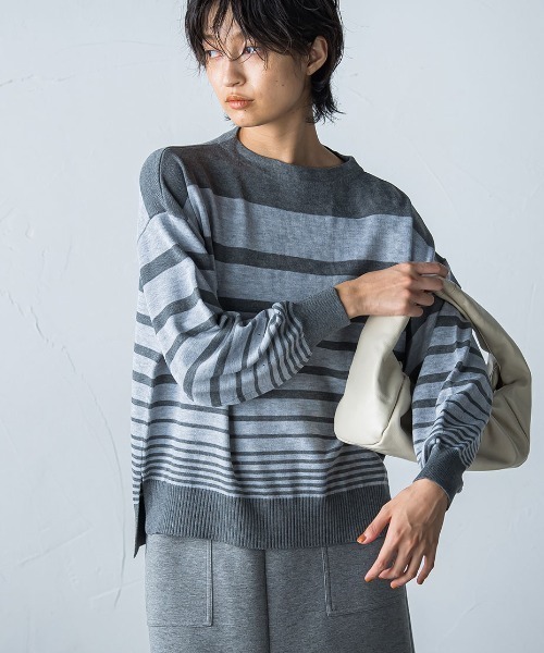 socolla(ソコラ)の「【socolla】抗菌ニットボトルネックプルオーバー(ニット/セーター・レディース・グレー系その他/ブルー/パープル/レッド/ベージュ系その他/オフホワイト/ブラック・M)」の3枚目の写真